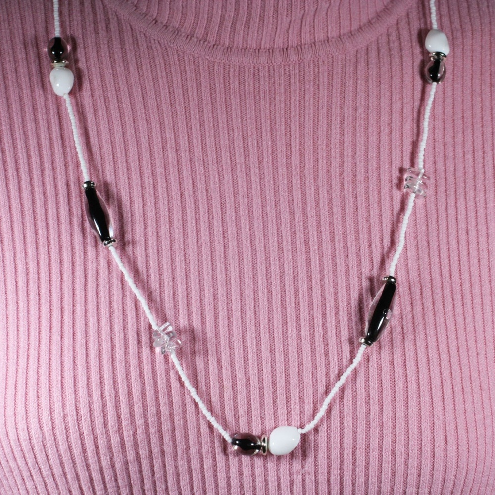 Glass Bead Black and White Necklace